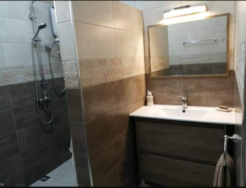 House for sale - 3 - House  on Aster Vender