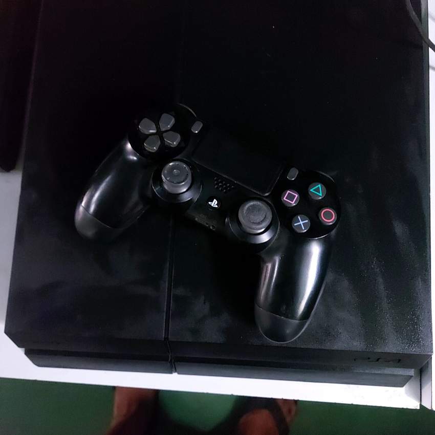 Ps4 pro  - 0 - Fitness & gym equipment  on Aster Vender