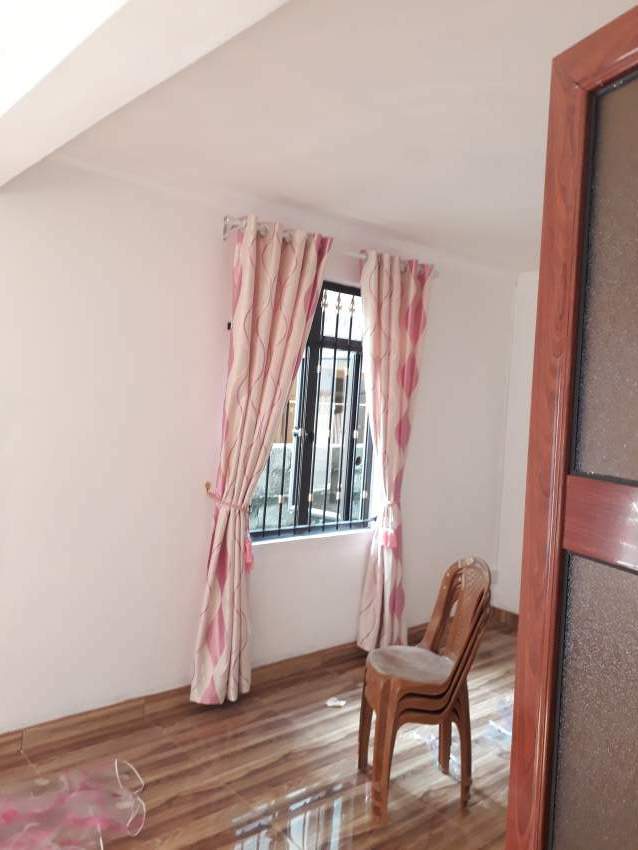 rideaux decoration on Aster Vender