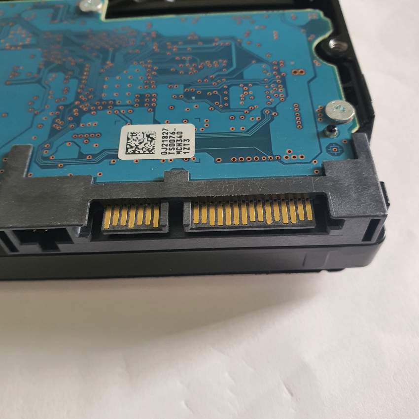 Toshiba SATA 3.5 HDD  - 2 - Hard Disk Drive (HDD)  on Aster Vender