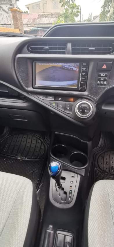 TOYOTA AQUA - 2 - Family Cars  on Aster Vender