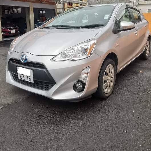 TOYOTA AQUA - 8 - Family Cars  on Aster Vender