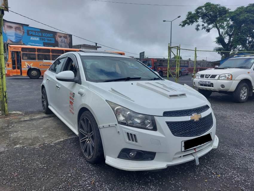 Chevrolet Cruze  YR 10 - 0 - Family Cars  on Aster Vender