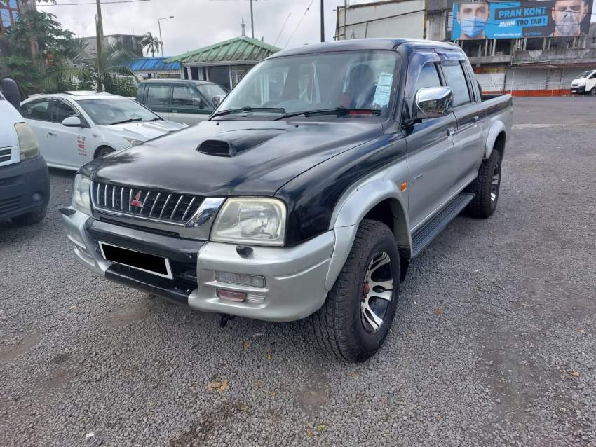 4x4 Mitsubishi  L200 - 1 - Pickup trucks (4x4 & 4x2)  on Aster Vender