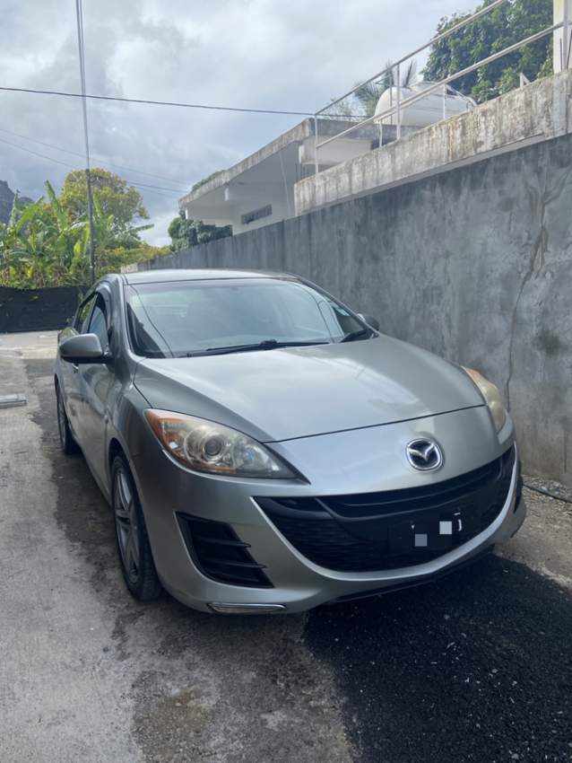Mazda Axela For Sale - 4 - Compact cars  on Aster Vender