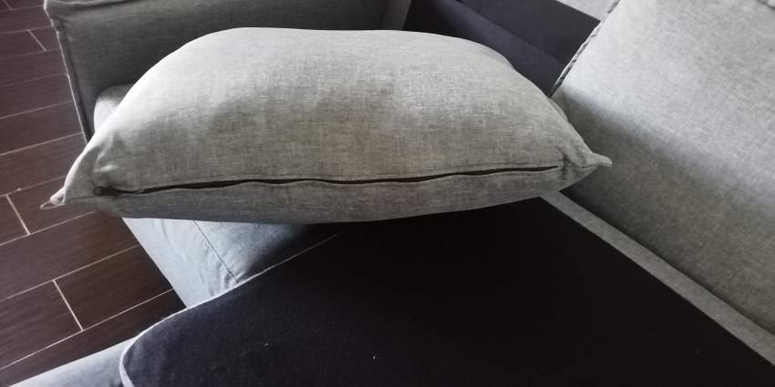 Grey settee - Sofas couches on Aster Vender