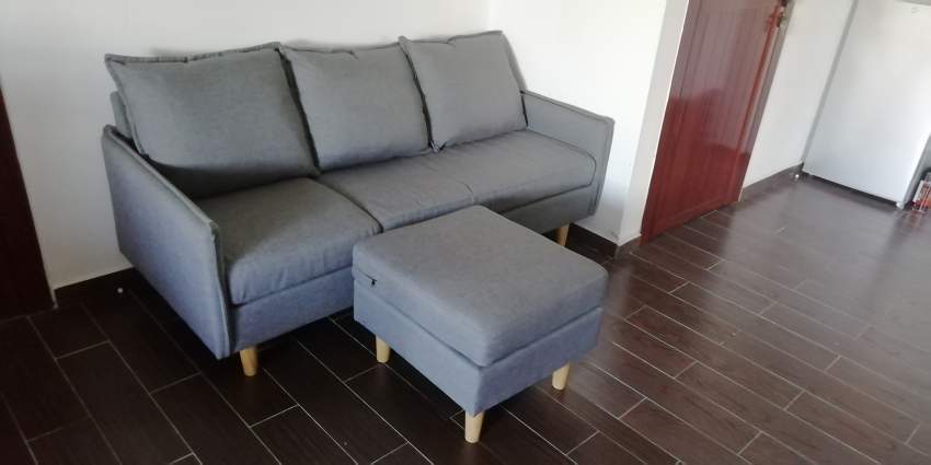 Grey settee - 1 - Sofas couches  on Aster Vender