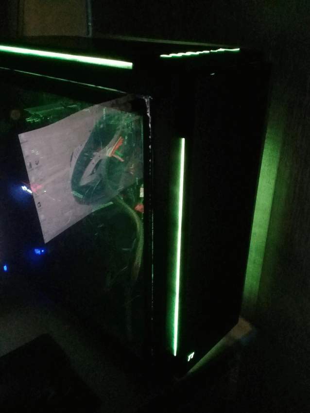  Thermaltake Versa C23 Tempered Glass RGB Edition Mid-tower Chassis  - Casing at AsterVender