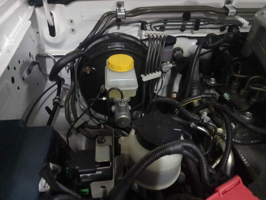 Nissan Np300 2 ×4 - 2 - Cargo Van (Delivery Van)  on Aster Vender