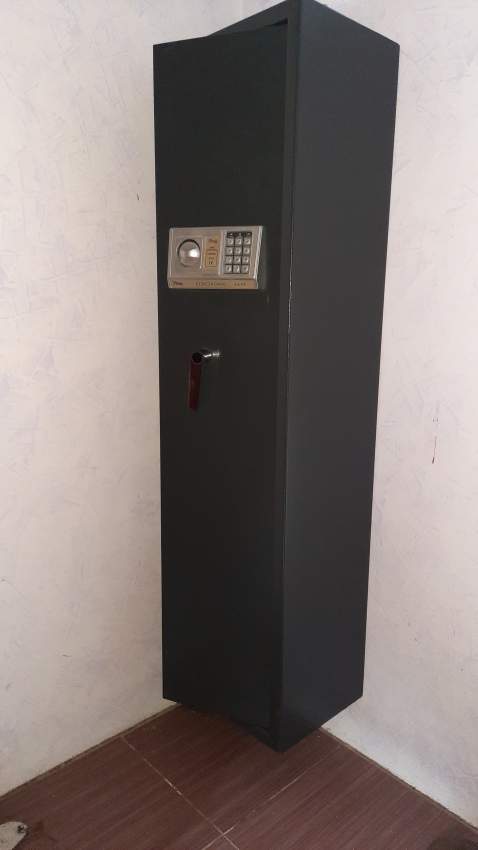 Safe for gun - 0 - Hunter's zone  on Aster Vender