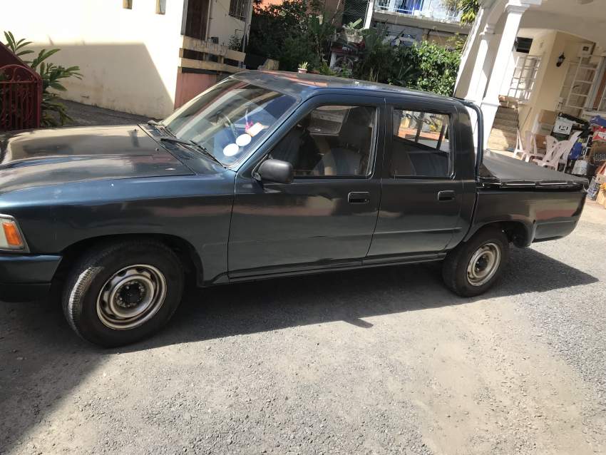 2*4 - 0 - Pickup trucks (4x4 & 4x2)  on Aster Vender