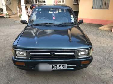 2*4 - 6 - Pickup trucks (4x4 & 4x2)  on Aster Vender