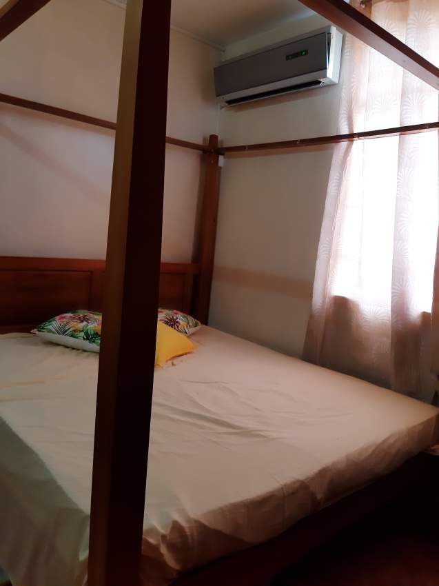 Kngsize bed - 2 - Bedroom Furnitures  on Aster Vender