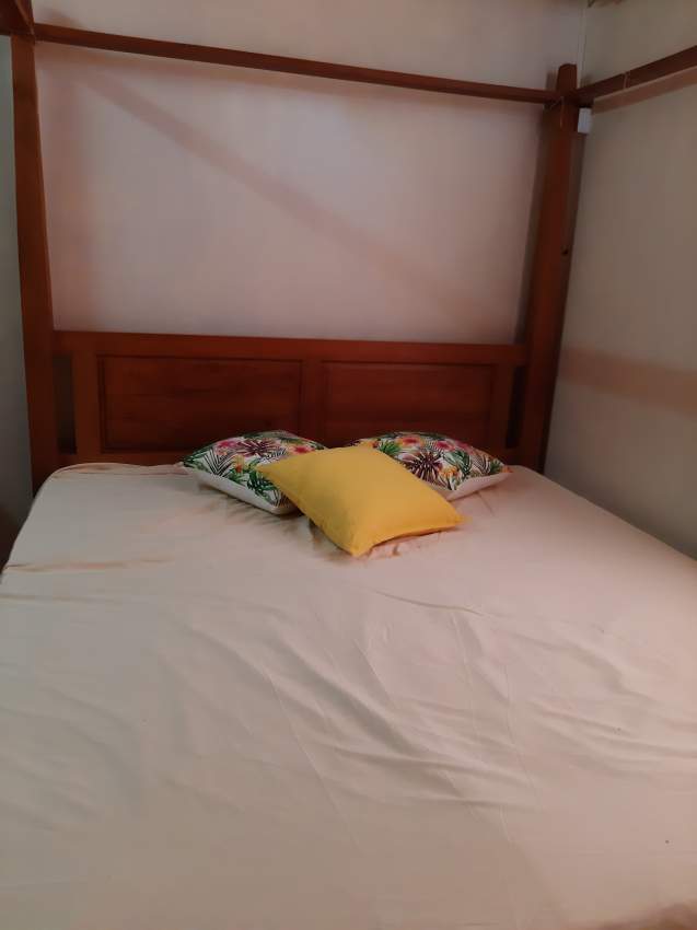 Kngsize bed - 1 - Bedroom Furnitures  on Aster Vender
