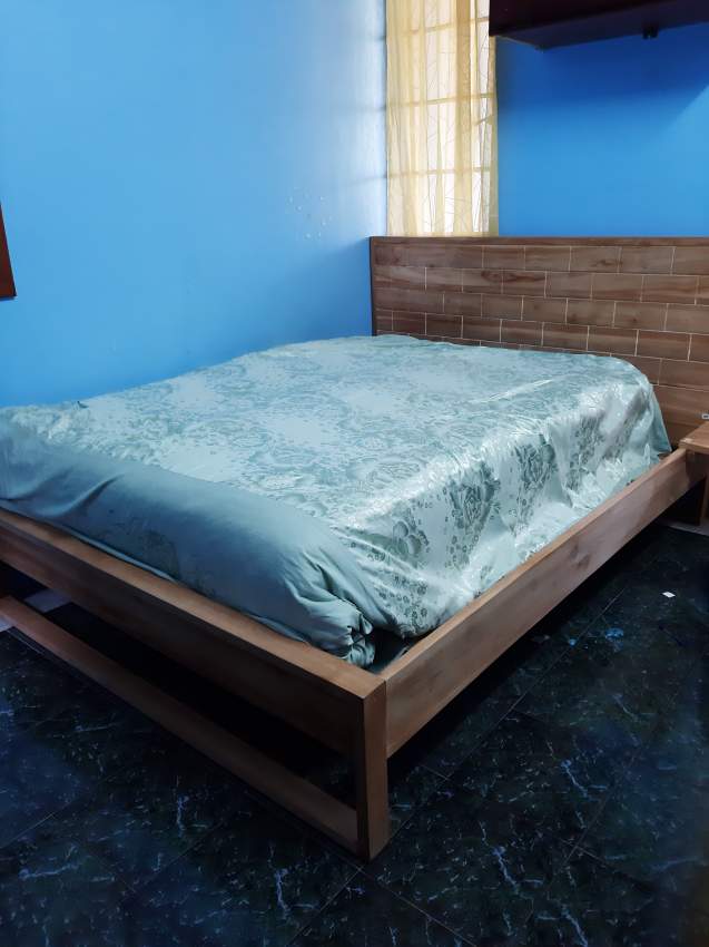 Queensize bed - 2 - Bedroom Furnitures  on Aster Vender