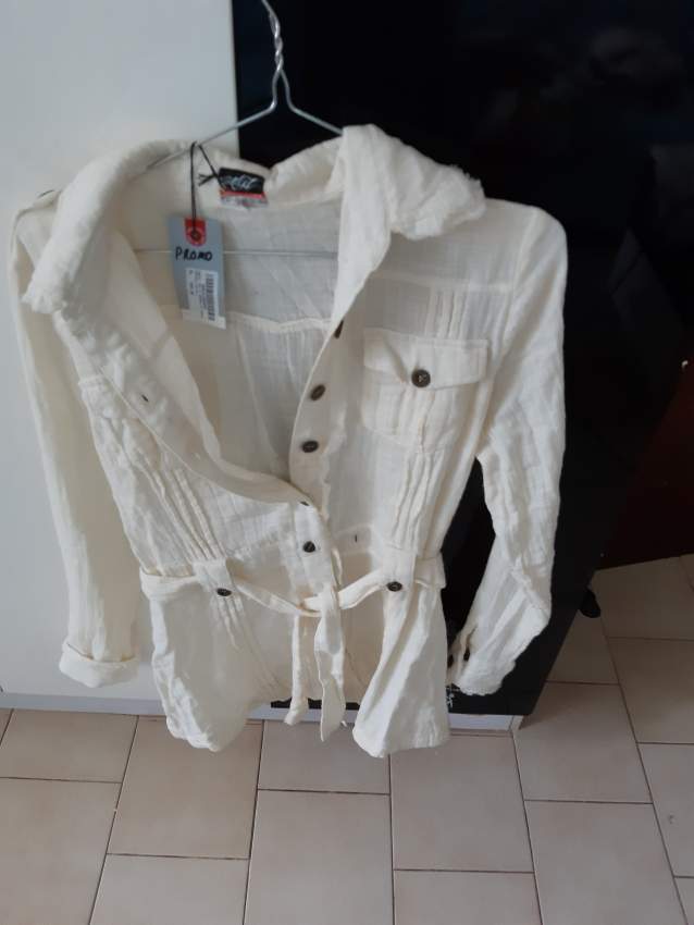 New top beige size 10/12 - 0 - Dresses (Women)  on Aster Vender