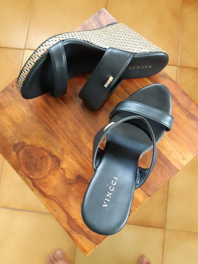 Savatte avec talon size 37 noir - 0 - Women's shoes (ballet, etc)  on Aster Vender