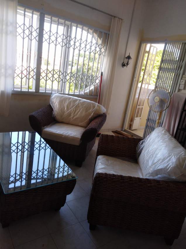 Livingroom set - Rotin on Aster Vender