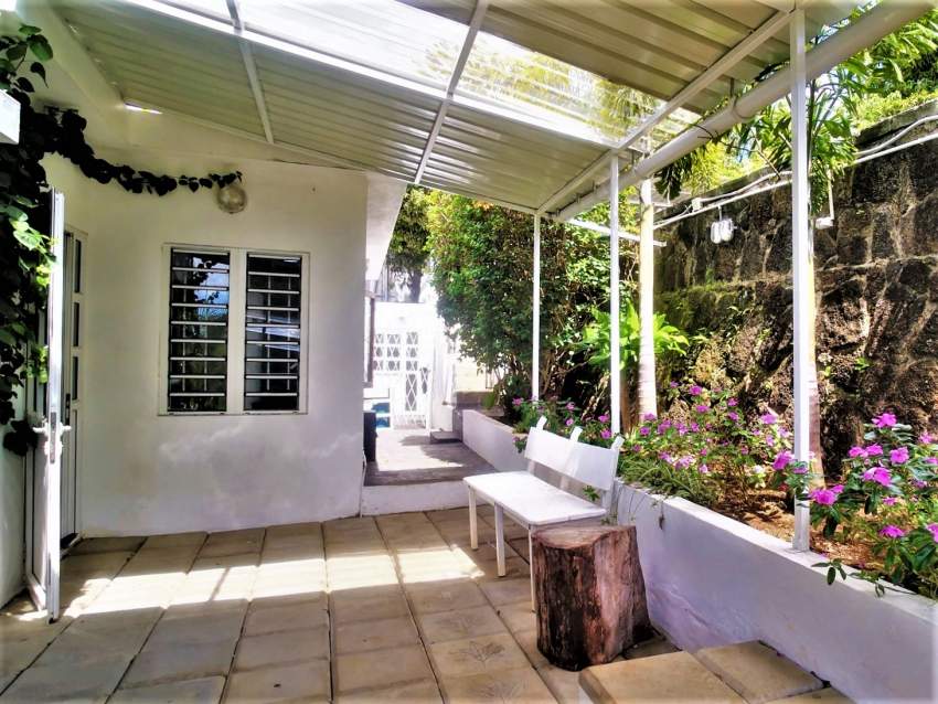 (Ref. MA7-609) Jolie maison avec jardin - 1 - House  on Aster Vender