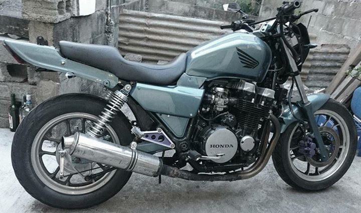 Honda CBX 750 for sale + any spare parts fromthat same model - 0 - Sports Bike  on Aster Vender