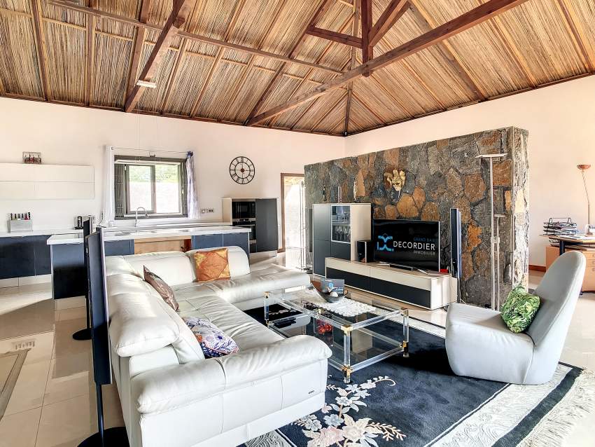 (Ref. MA7-677) Sublime maison de style balinais - 1 - House  on Aster Vender