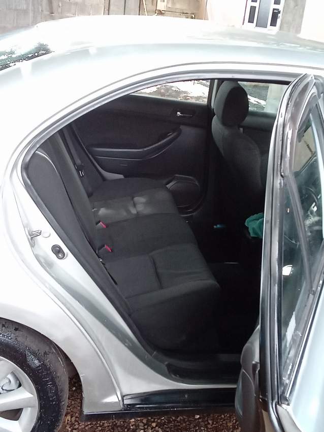 Japanese car Toyota  - 4 - Family Cars  on Aster Vender