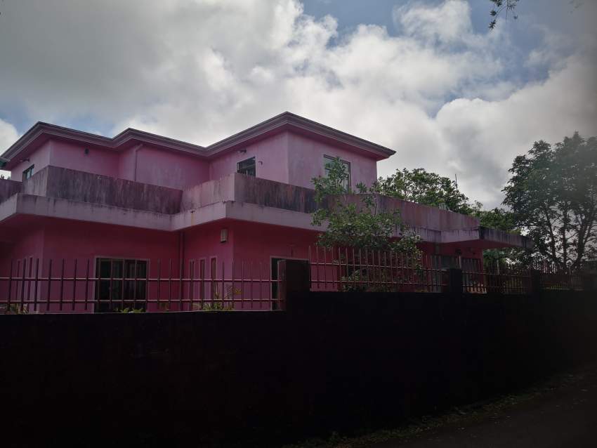 House for sale in Forest Side(16mille)