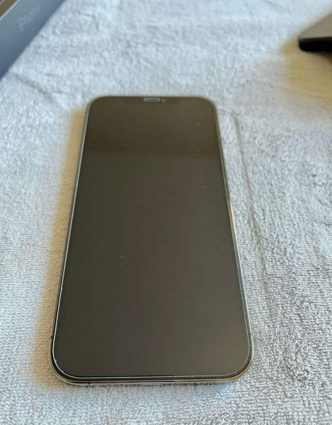 Iphone 11iPhone 11 Pro Max 128 GB Unlocked Graphite  H pro max 128 Go  - 3 - iPhones  on Aster Vender