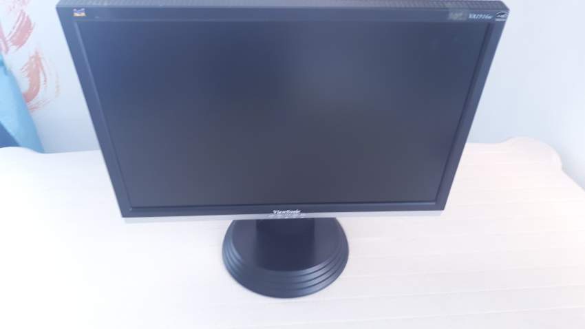 Monitor Viewsonic on Aster Vender