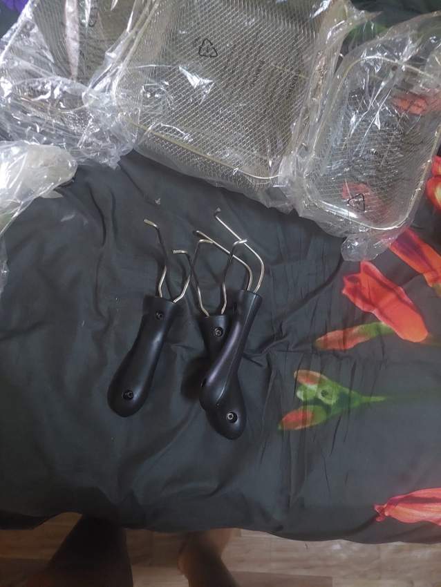 Fritteuse et bidon boulette - 0 - Others  on Aster Vender