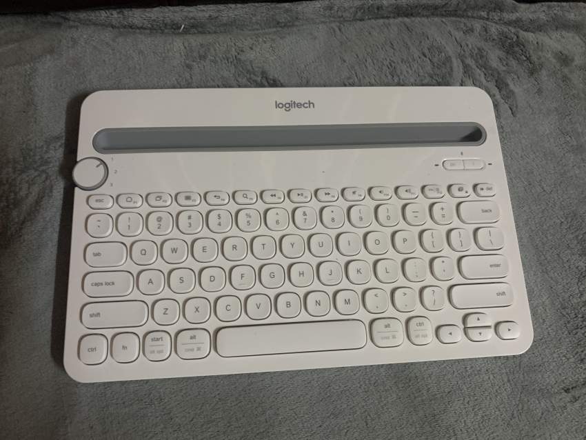 Logitech Keyboard  - 0 - Other PC Components  on Aster Vender