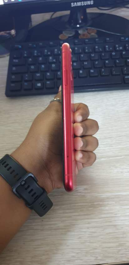 Iphone 11 64 gb - 4 - iPhones  on Aster Vender