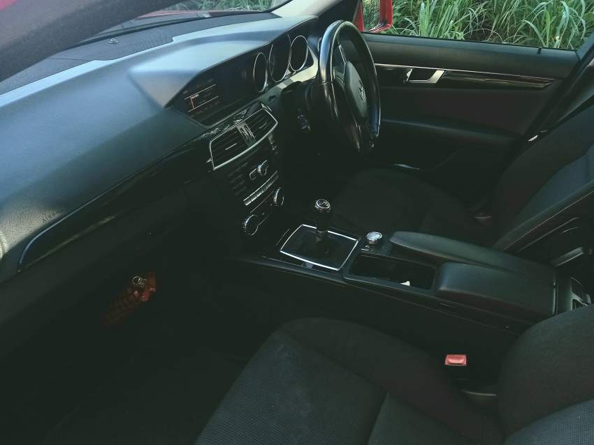 Mercedes - 7 - Luxury Cars  on Aster Vender