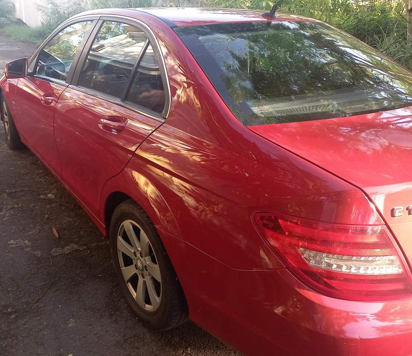 Mercedes - 4 - Luxury Cars  on Aster Vender