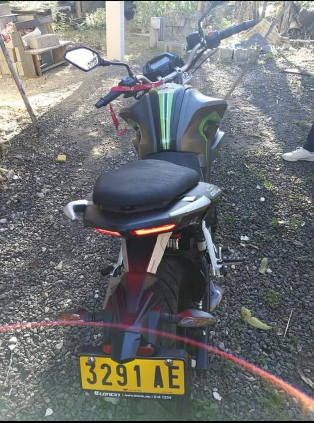 Locin - 3 - Sports Bike  on Aster Vender