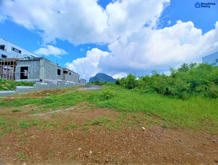 11.6 Perches for sales in Roche Brunes - 2 - Land  on Aster Vender