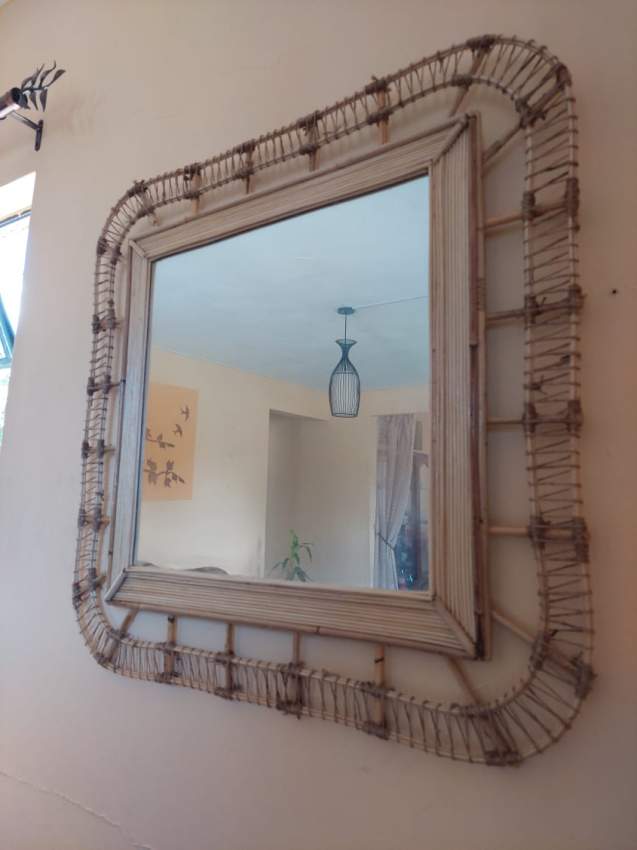 Rotin mirror on Aster Vender
