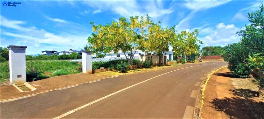 29.6 Perches for sales in Morcellement Harmony - 1 - Land  on Aster Vender