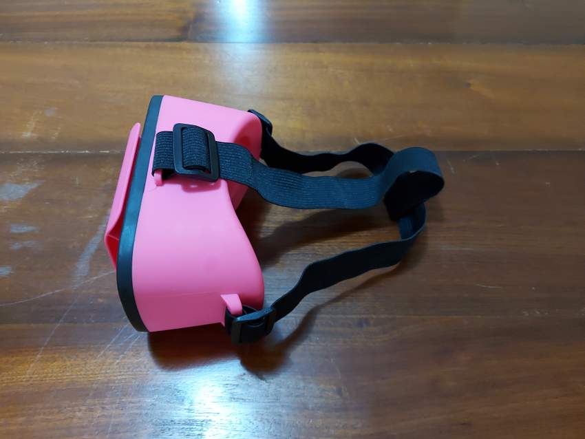 VIRTUAL REALITY HEADSET - 2 - Other Indoor Sports & Games  on Aster Vender