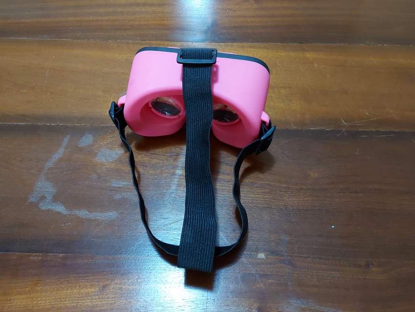 VIRTUAL REALITY HEADSET - 7 - Other Indoor Sports & Games  on Aster Vender