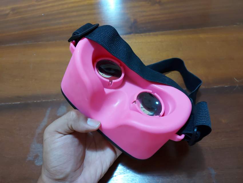 VIRTUAL REALITY HEADSET - 3 - Other Indoor Sports & Games  on Aster Vender