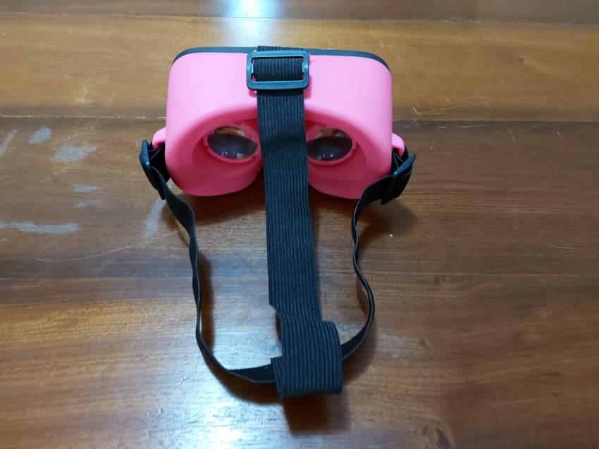 VIRTUAL REALITY HEADSET - 5 - Other Indoor Sports & Games  on Aster Vender