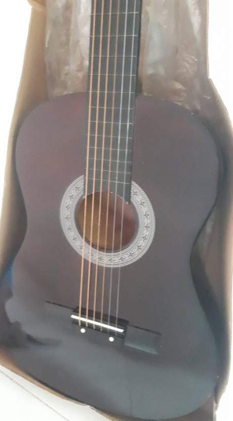 Acoustic Valencia Guitar Neuf - 3 - Accoustic guitar  on Aster Vender