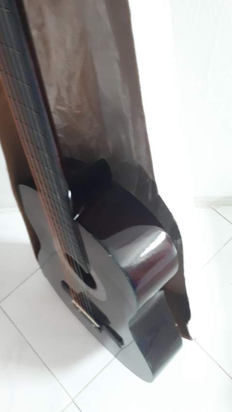 Acoustic Valencia Guitar Neuf - 2 - Accoustic guitar  on Aster Vender