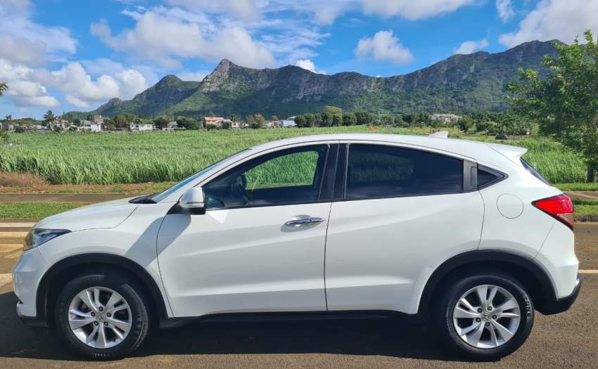 Honda Vezel 2016 for sale  - 2 - SUV Cars  on Aster Vender