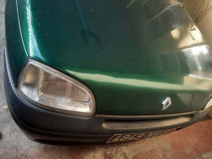 Renault clio for sale (neg) - 0 - Compact cars  on Aster Vender