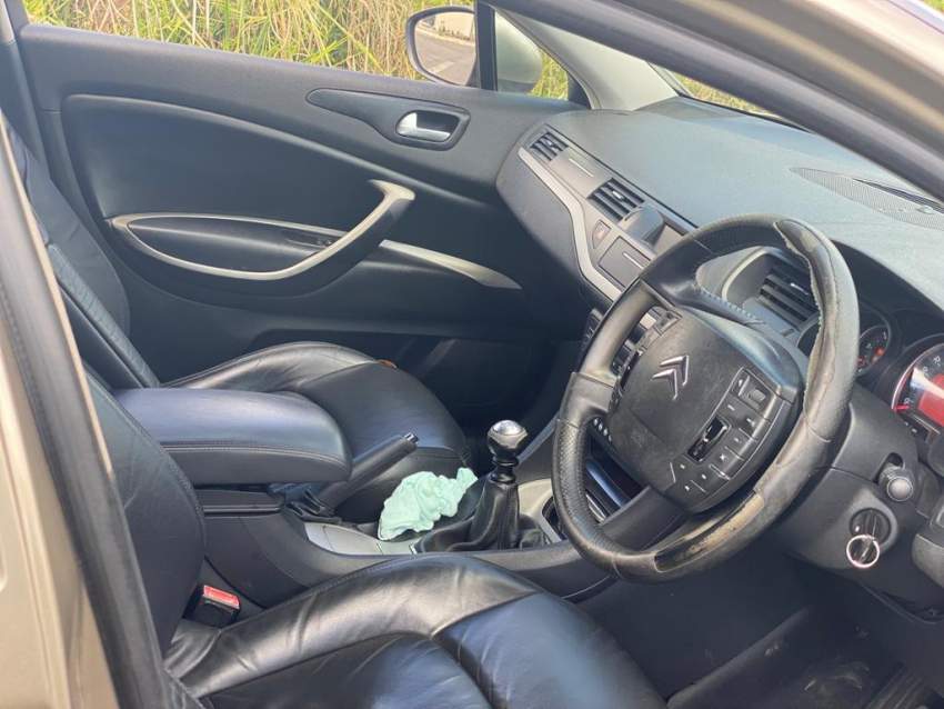 Citroën C5 1.6 T - 4 - Luxury Cars  on Aster Vender