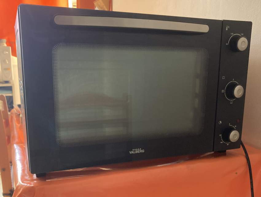 Oven/Four Valberg - 1 - Kitchen appliances  on Aster Vender