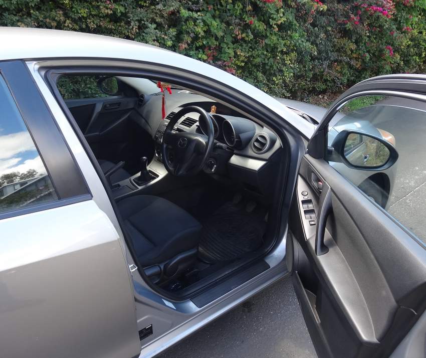 Mazda 3 - 3 - Family Cars  on Aster Vender