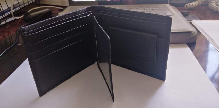 Hand-Crafted Leather Wallet For Men - 5 - Wallets  on Aster Vender